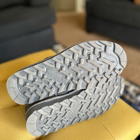 BearPaw short boots size 10 - Picture 4 of 4